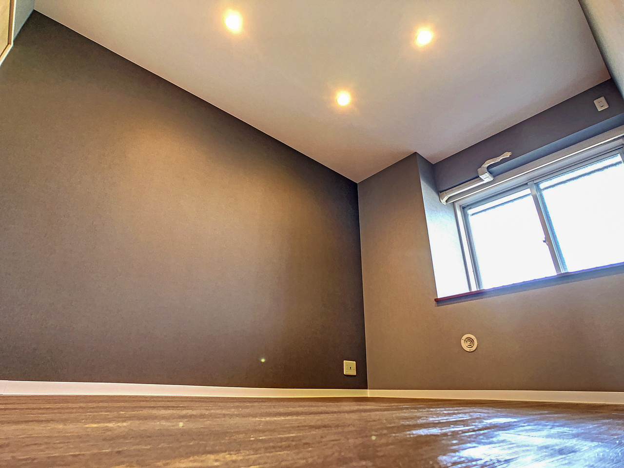 ラ・ペジブル駅西