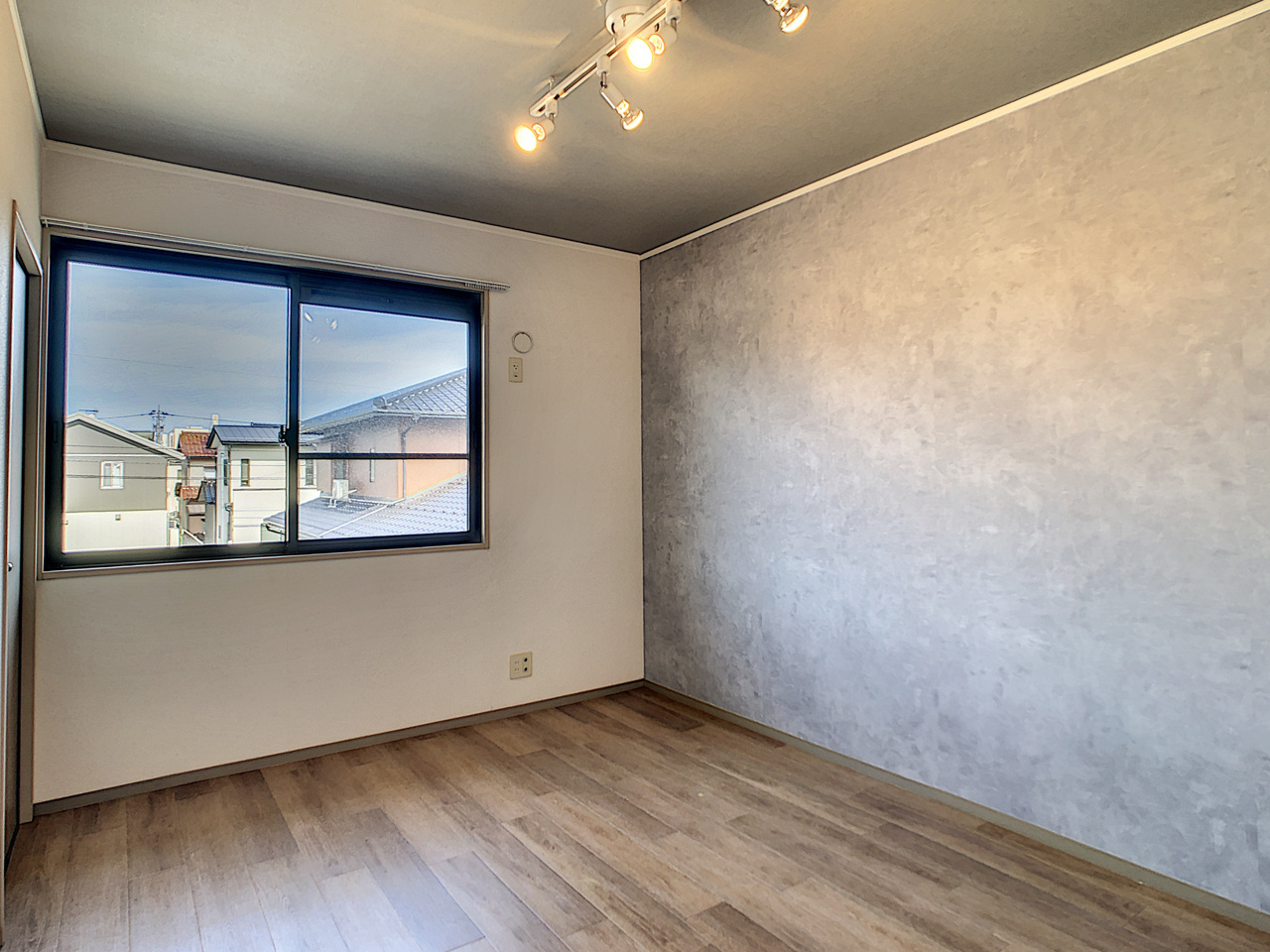 シャルマン高千穂