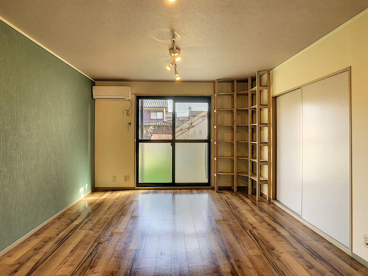 シャルマン高千穂