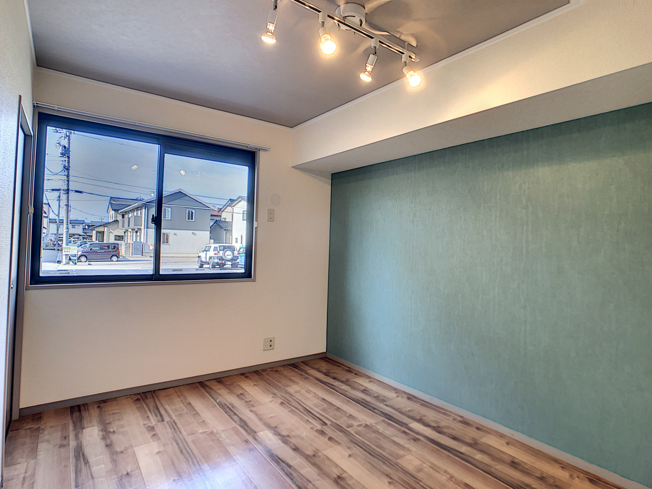 シャルマン高千穂