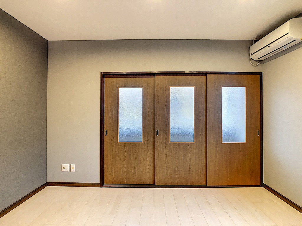 メゾン・ヌーボ出雲町No.8