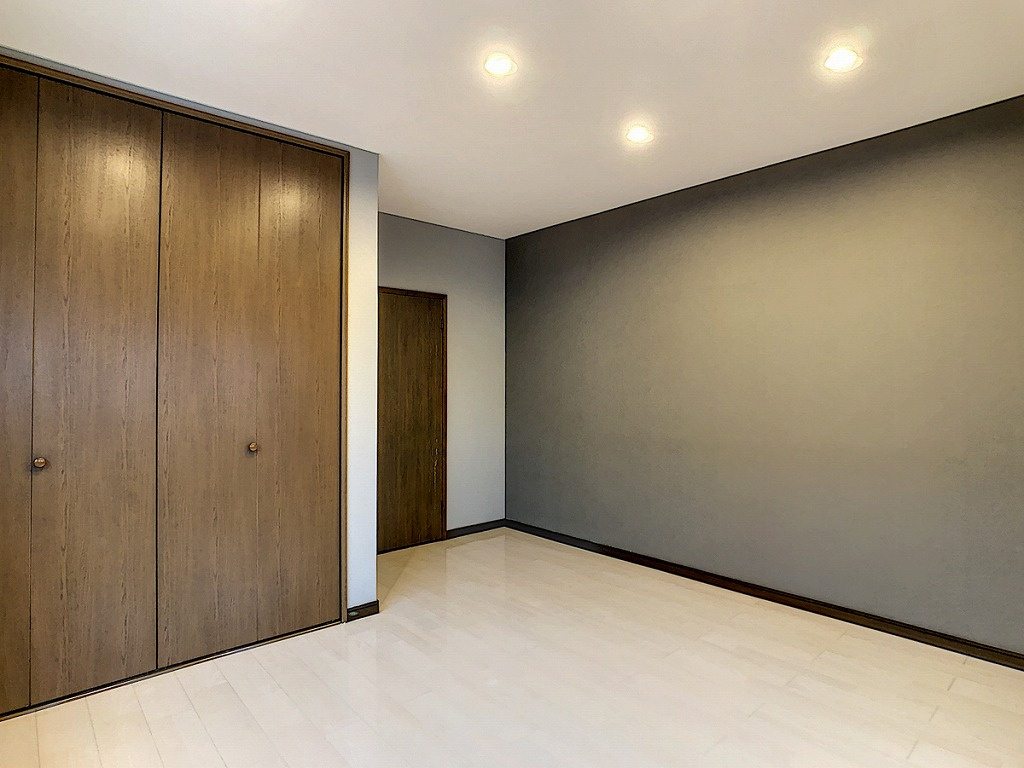 メゾン・ヌーボ出雲町No.8