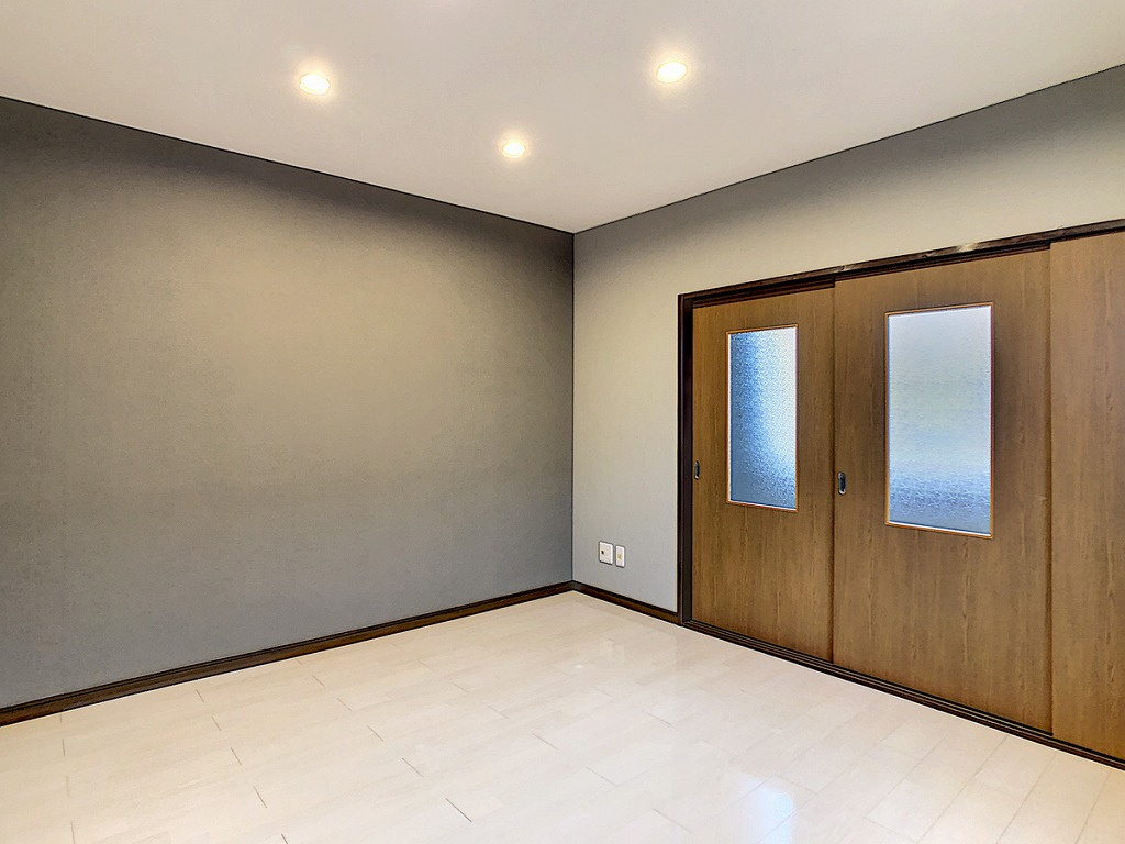 メゾン・ヌーボ出雲町No.8