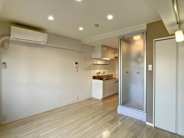 BACKSの居間・リビング