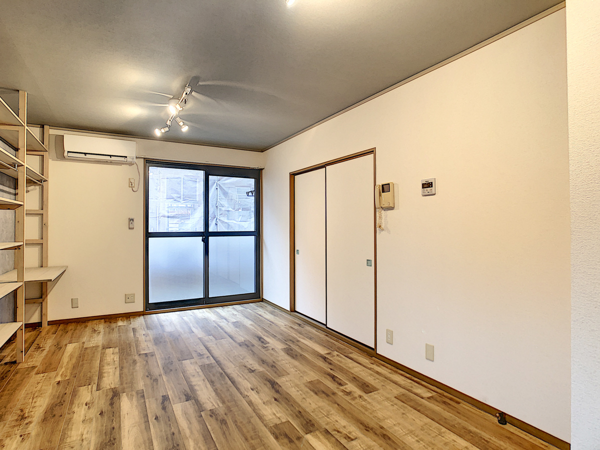 イーストビレッジ