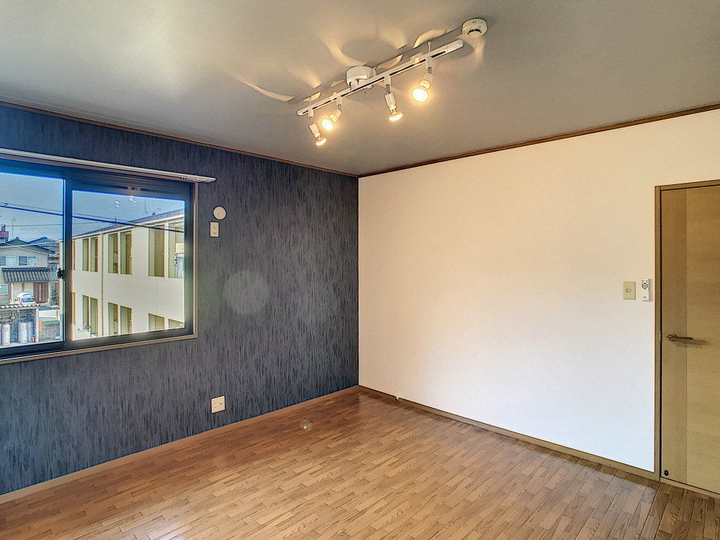 シャルマン高千穂