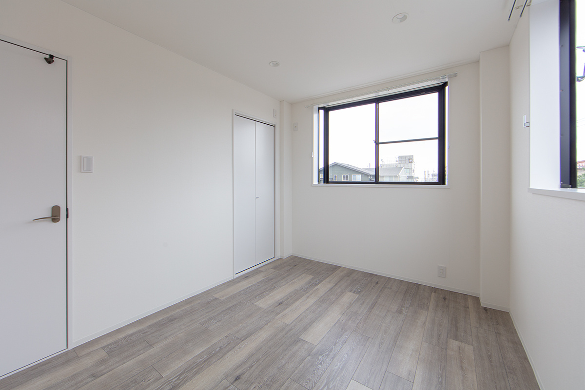 レゴリス(REGOLITH)