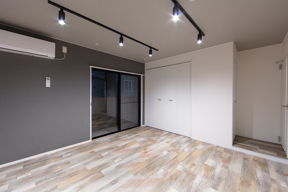 ウイングカナザワ1