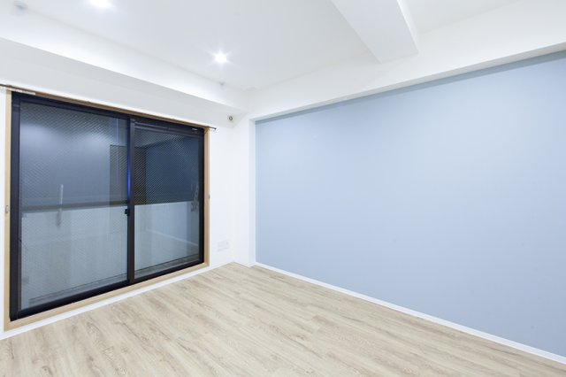 サンエイト村本の洋室