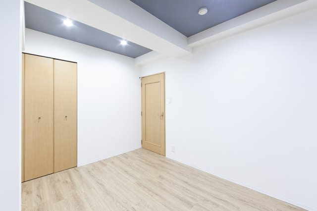 サンエイト村本の洋室