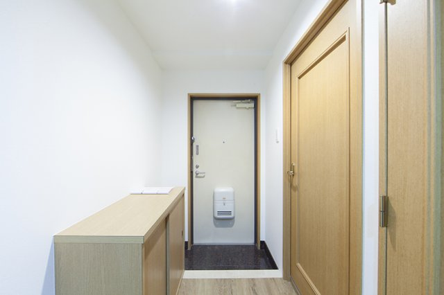 サンエイト村本の玄関