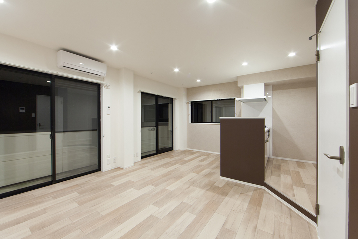 レゴリス(REGOLITH)