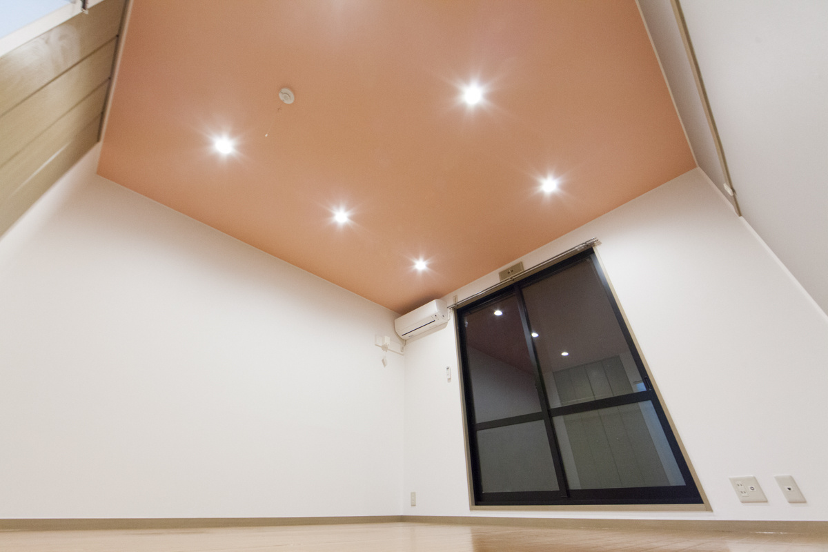 レジュウィールA棟