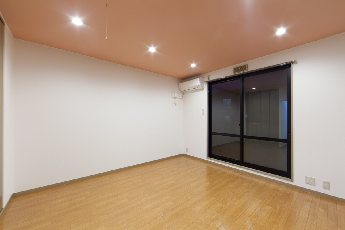 レジュウィールA棟