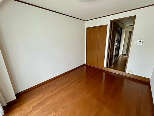 アンピエスぜんの洋室