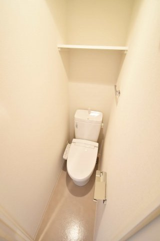 レオンコンフォート難波ブランのトイレ|清潔感のあるトイレです