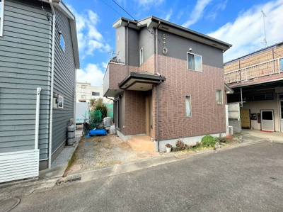 【外観】 | ◇◆横浜市都筑区川向町　中古一戸建て◆◇ | ◆一戸建てを中心とした街並みが整然と続き、周辺は高い建物が建っていないので、緑の多い閑静な趣を感じる環境です。街並みや周辺環境も重要なポイントです！！