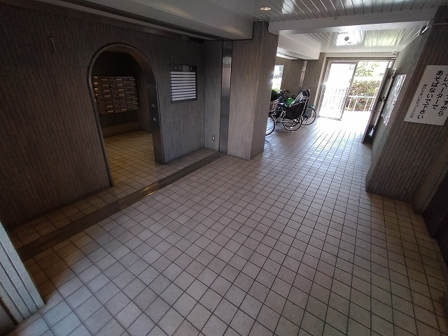 神戸市兵庫区西出町１丁目の賃貸マンション