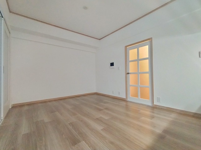 神戸市兵庫区西出町１丁目の賃貸マンション