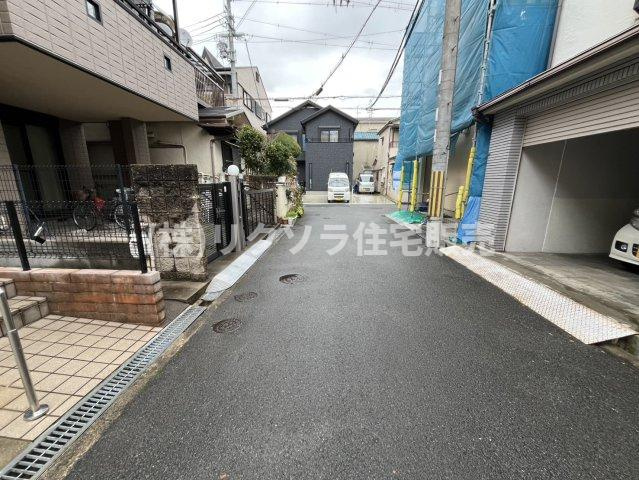 田井西町　中古一戸建ての前面道路含む現地写真|■物件内覧・資金計画相談・住宅ローン相談、リフォーム相談、お問合せ受付中■
※当日・翌日のご内覧、ご相談はお電話でのお問合せがスムーズです！