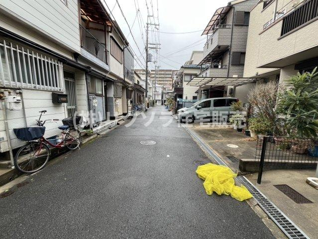 田井西町　中古一戸建ての前面道路含む現地写真|■物件内覧・資金計画相談・住宅ローン相談、リフォーム相談、お問合せ受付中■
※当日・翌日のご内覧、ご相談はお電話でのお問合せがスムーズです！