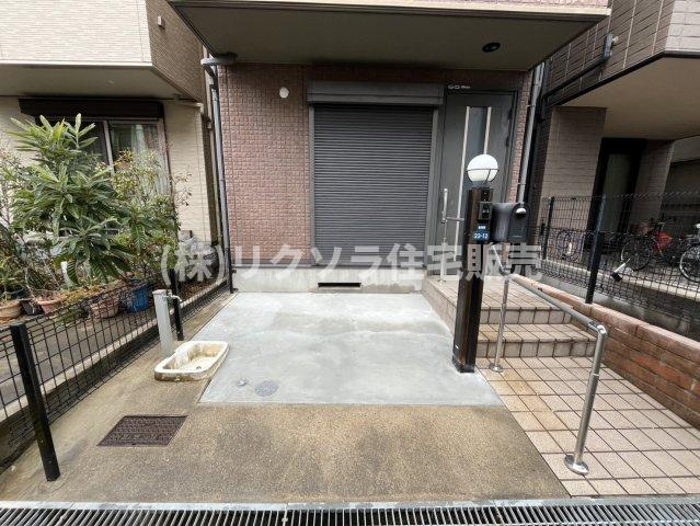 田井西町　中古一戸建ての駐車場|■物件内覧・資金計画相談・住宅ローン相談、リフォーム相談、お問合せ受付中■
※当日・翌日のご内覧、ご相談はお電話でのお問合せがスムーズです！
