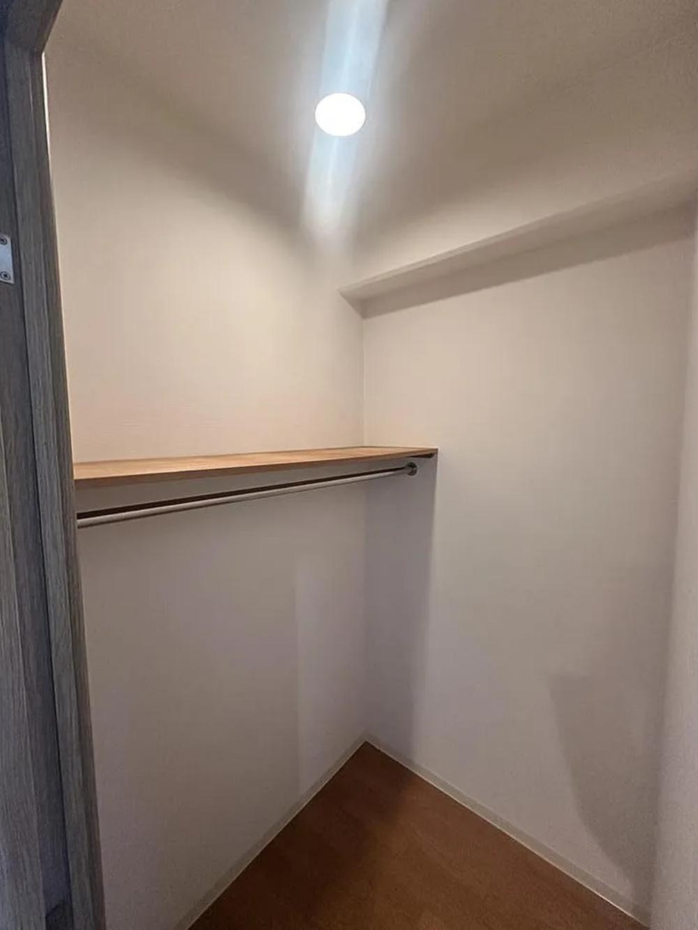 メロディーハイム枚方A棟の収納|■物件内覧・資金計画相談・住宅ローン相談、リフォーム相談、お問合せ受付中■
※当日・翌日のご内覧、ご相談はお電話でのお問合せがスムーズです！