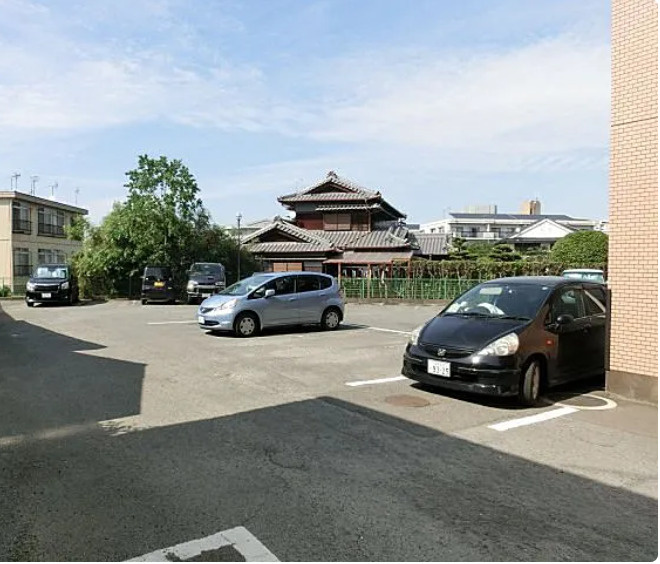 ライフ・モア久留米の駐車場