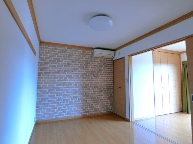 グリーンピアの洋室