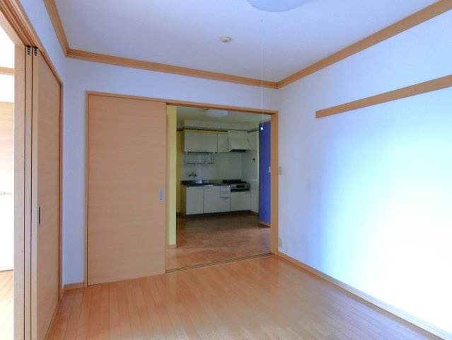 グリーンピアの洋室