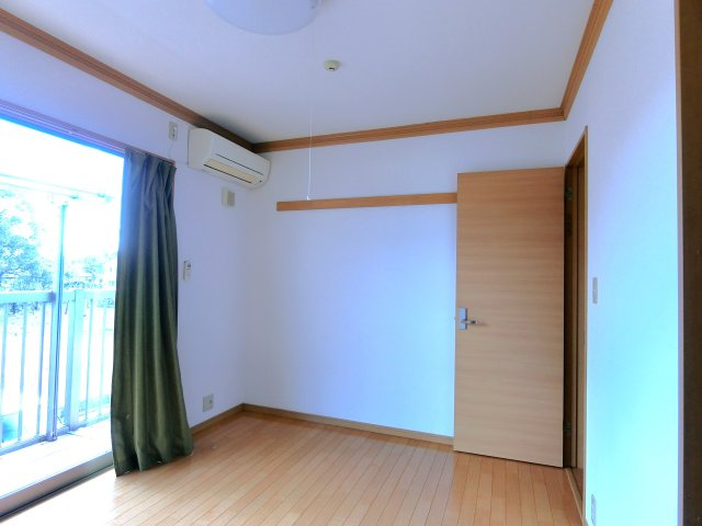 グリーンピアの洋室