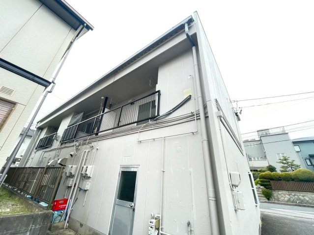 上郷町住居付店舗の外観