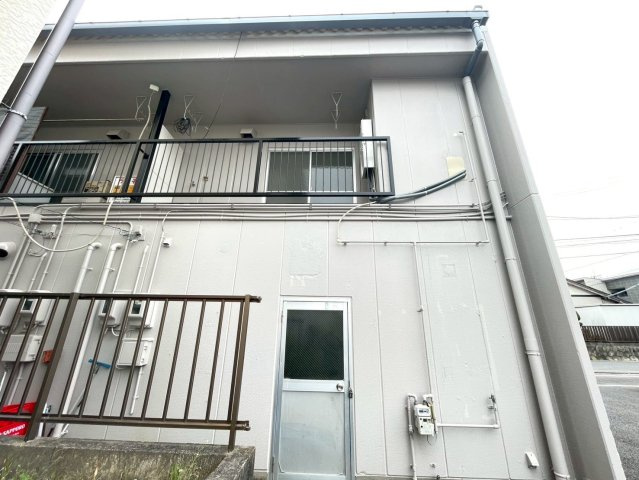 上郷町住居付店舗の外観