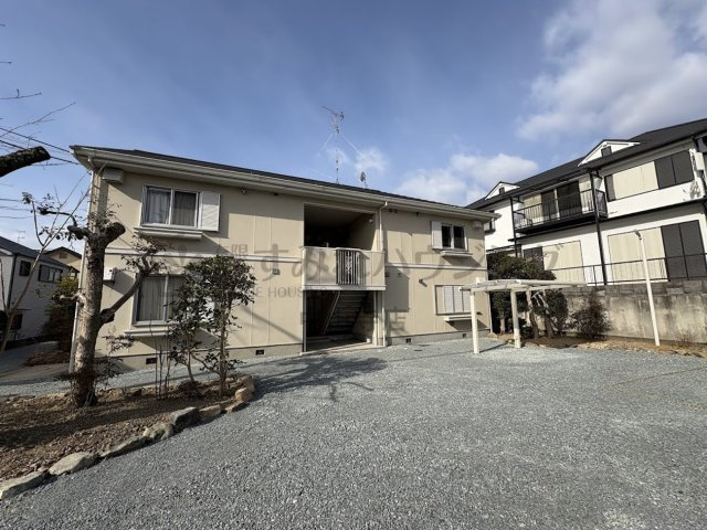 ハイツ・グリーン【駐車場１台付き】