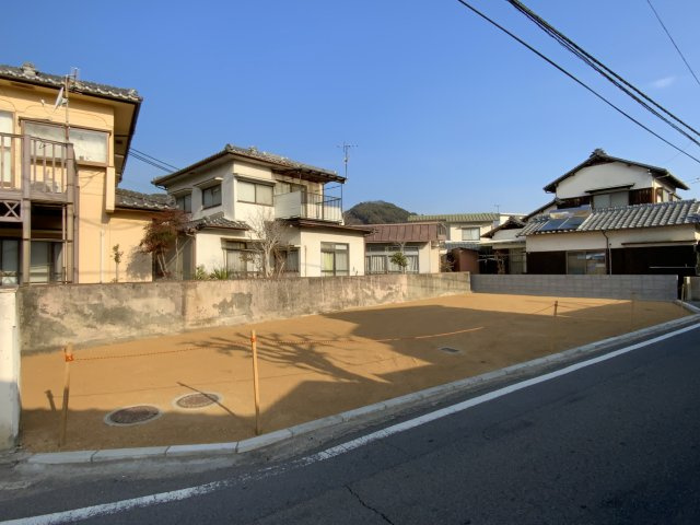 松山市高岡町　土地
