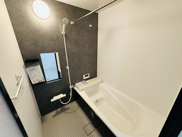 八幡西区大字浅川1期の浴室