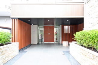 【エントランス】