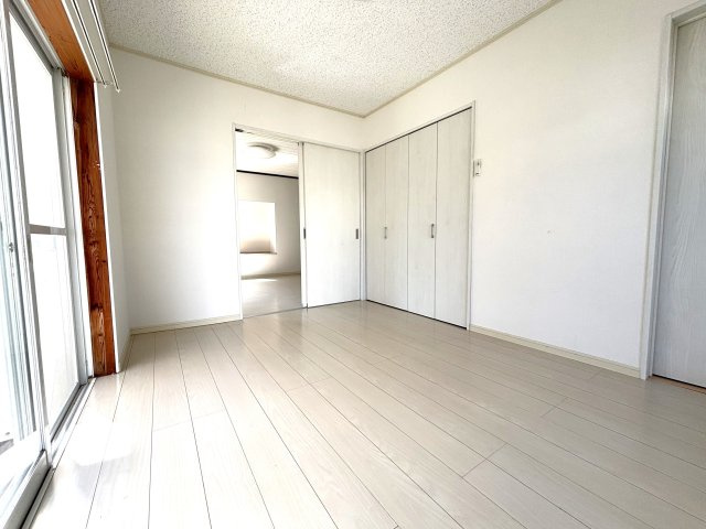 徳増貸家の居間・リビング