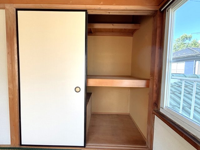 徳増貸家の収納