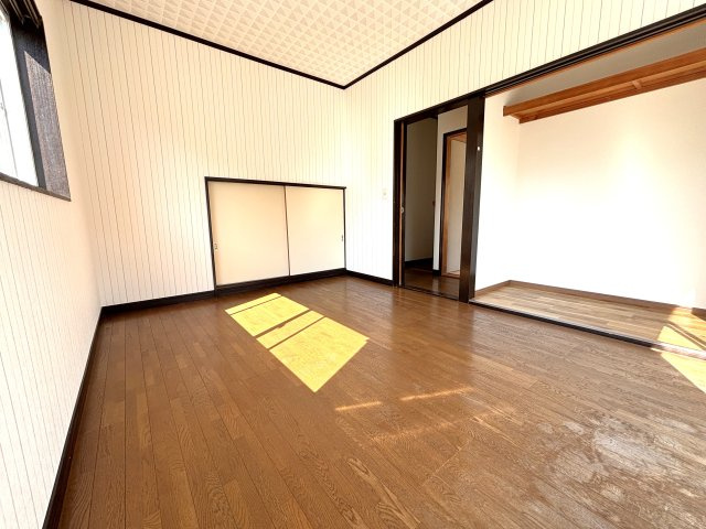 徳増貸家の洋室