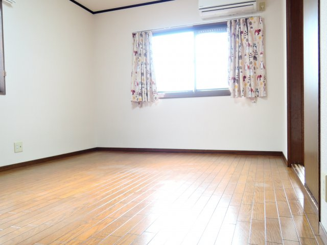 アーバンコート上牧の子供部屋