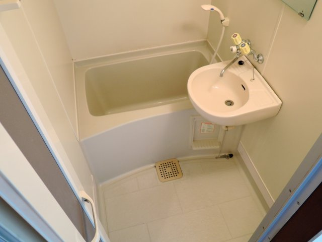 アーバンコート上牧の浴室