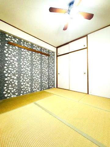 西宮マリナパークシティ海のまち5番館の和室|リビング併設の約6帖の和室