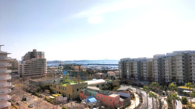 西宮マリナパークシティ海のまち5番館の展望|前面に大きな建物が無く、開放感のある眺望があります。