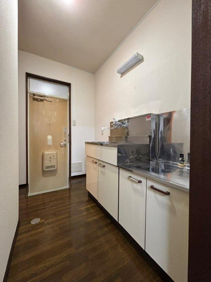【キッチン】 | ホワイトコート前九年C