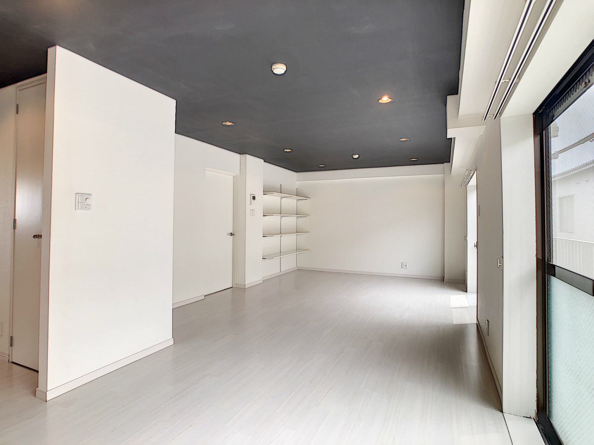 武蔵野ビルの居間・リビング