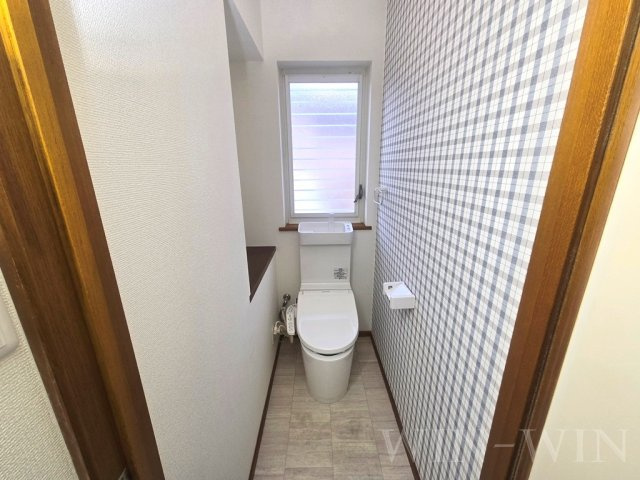 東小浜町戸建住宅のトイレ
