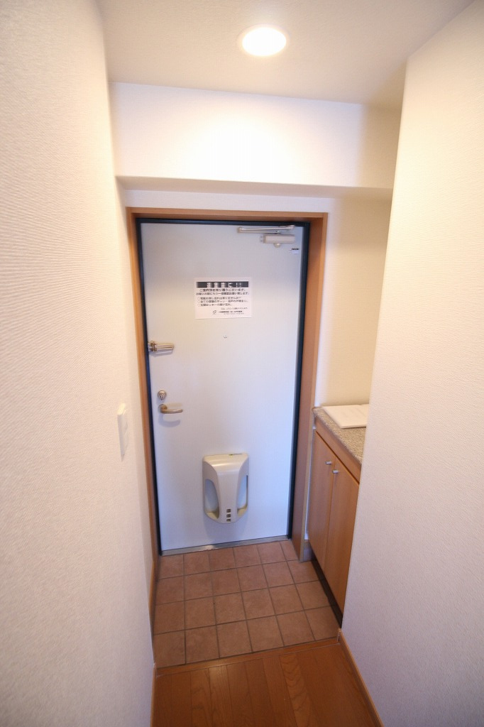 ポラリス弐番館の玄関|※同タイプ別部屋