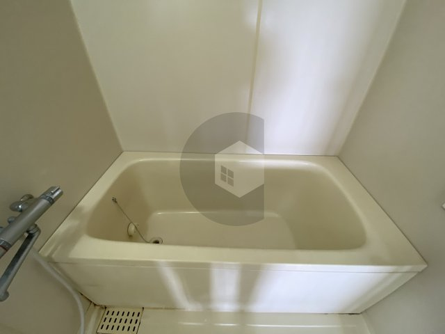 レジェーロ永和の浴室