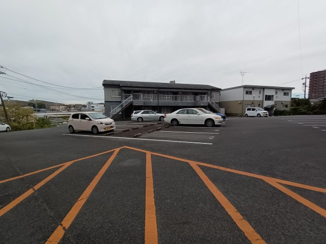 ライトヒル27の駐車場